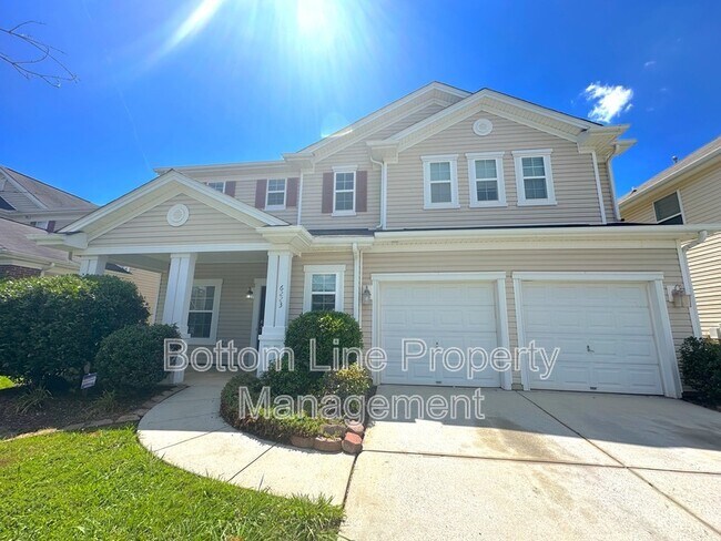 Primary Photo - 6223 Woodland Commons Dr