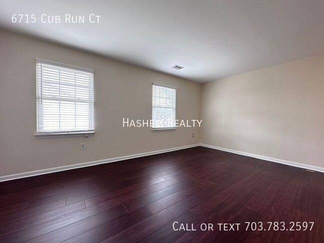 Building Photo - 6715 Cub Run Ct