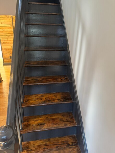 Building Photo - 24 S Rockland Ave