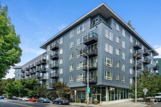 Building Photo - 1 bedroom in Seattle WA 98121