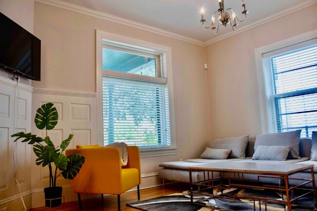 Building Photo - 1900 Columbus Ave.