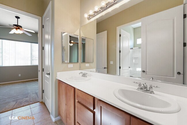 Building Photo - 5816 Calico Cove Court