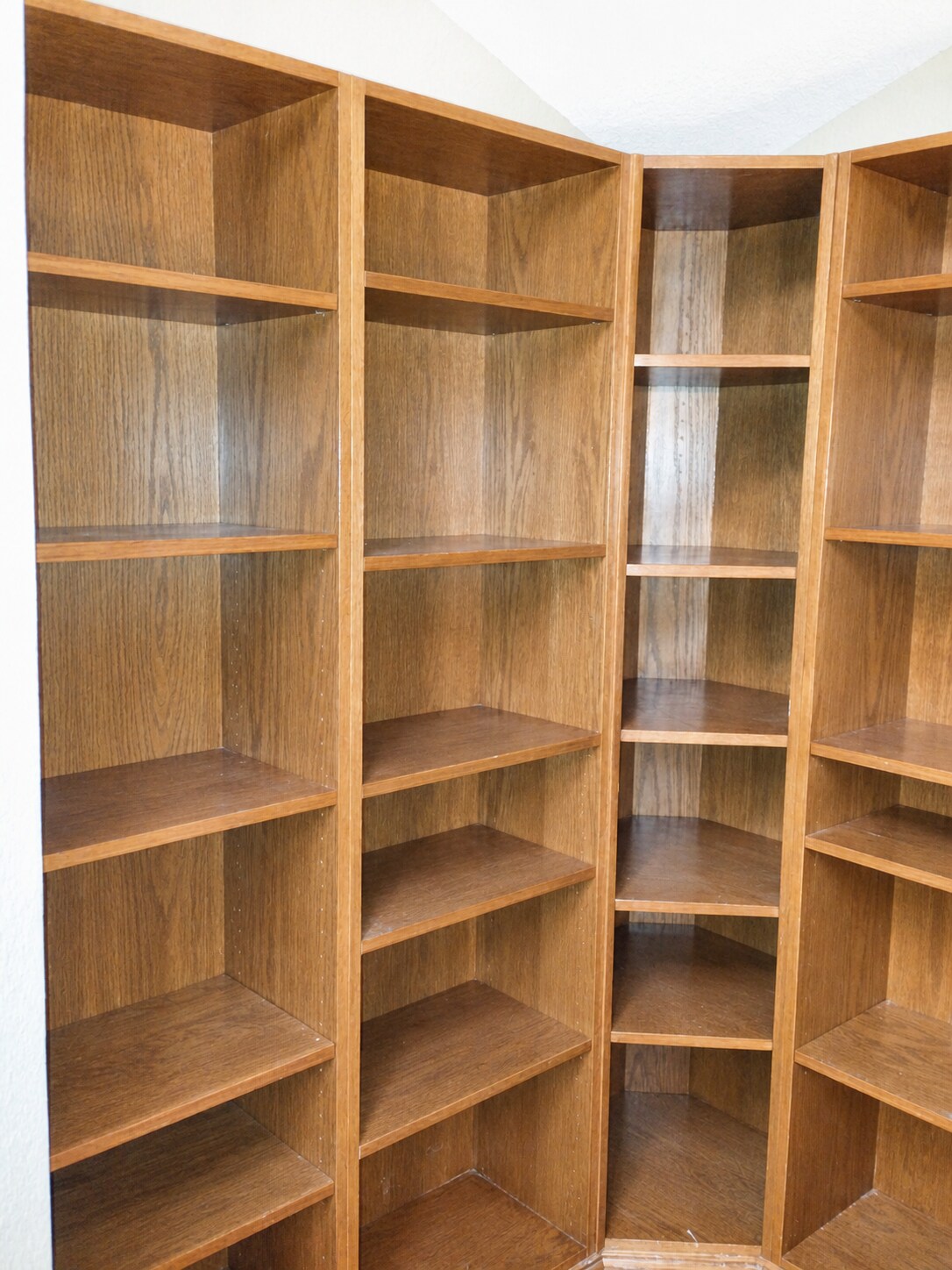 Building Photo - 17 Vassar Aisle