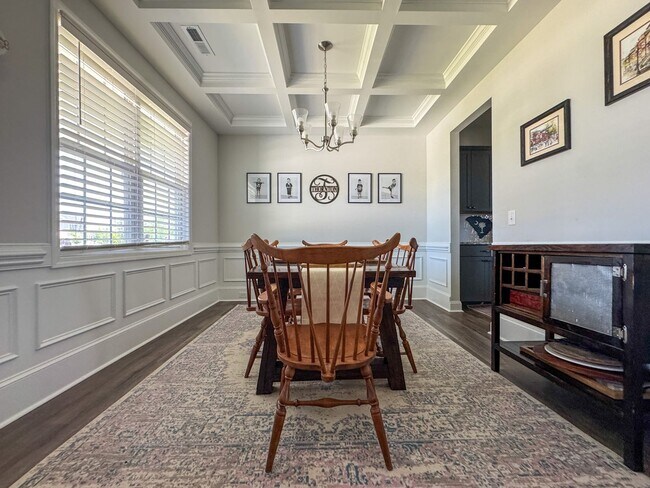 Building Photo - Stunning 4 Bed 2.5 Bath Home in Cameron with Fenced Yard