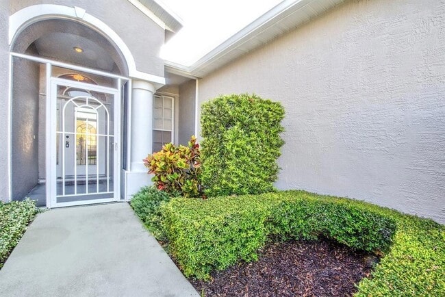 Building Photo - 5123 51st Ln W