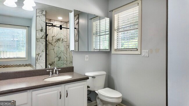 Building Photo - 465 Ram Dr