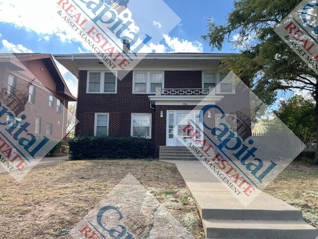 Building Photo - Cozy 2 Bedroom