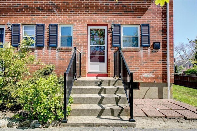 Building Photo - 70 Carroll Ave
