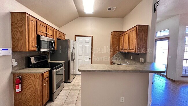 Building Photo - 1306 SW 25th St