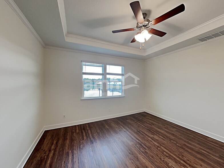Building Photo - 5718 Hampton Creek Rd