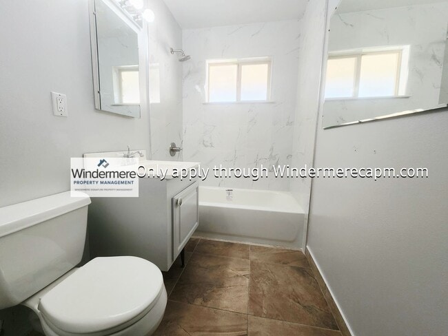 Building Photo - Foothill Farms Gem