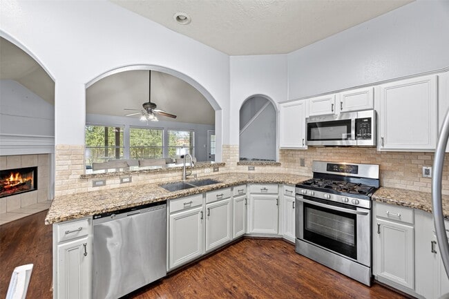 Building Photo - 1479 Allison St