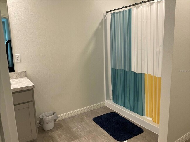 Building Photo - 36 Red Barn Dr