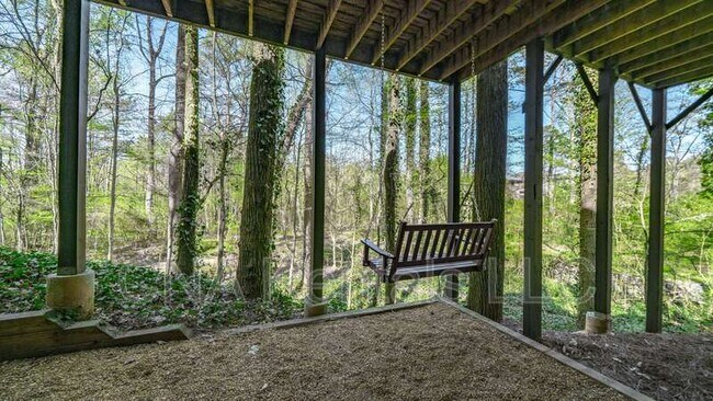 Building Photo - 870 Mitsy Ridge Dr