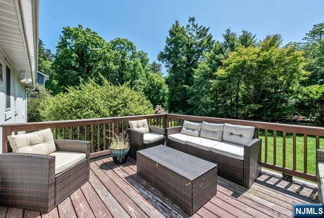 Building Photo - 35 Giles Rd