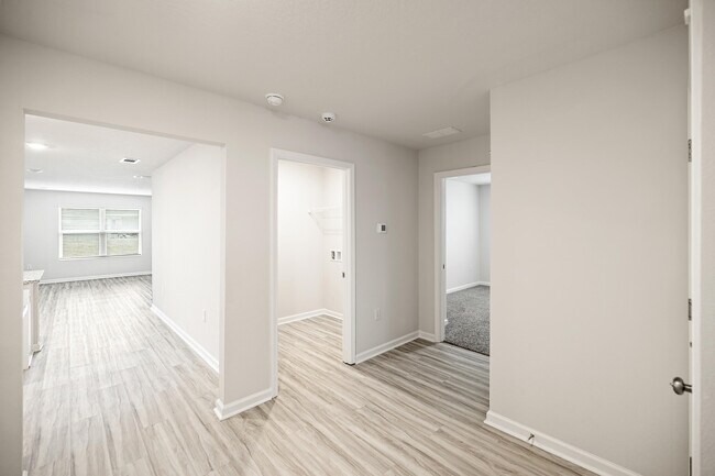 Building Photo - 924 Sandbar Loop