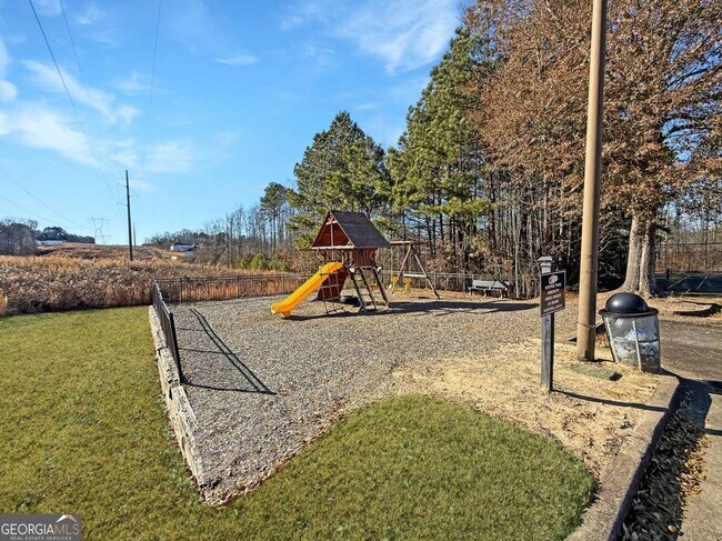 Building Photo - 3028 Express Ln NE