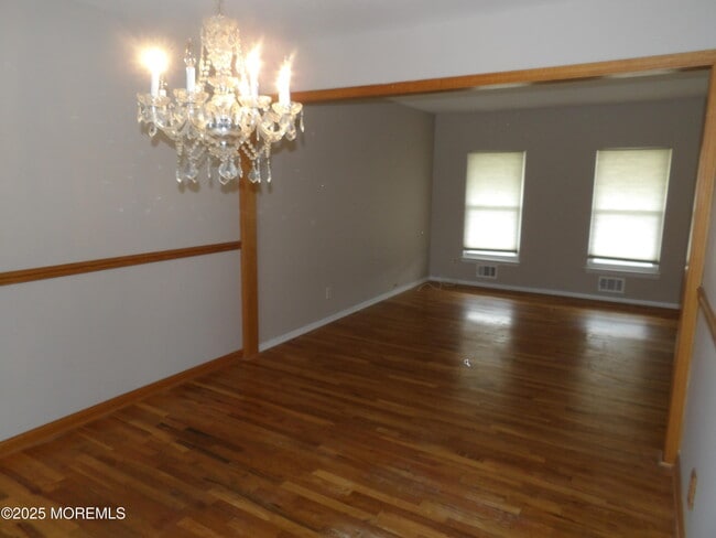 Building Photo - 30 Brunswick Dr