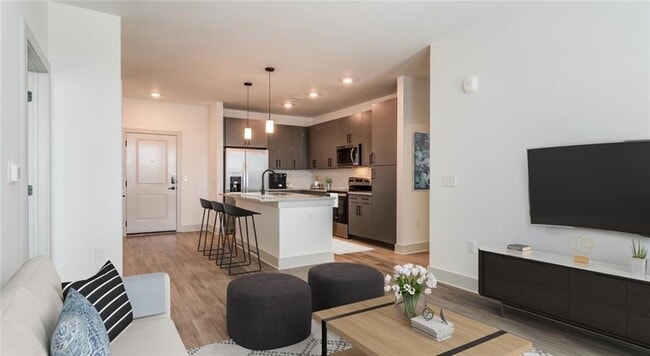 Building Photo - 1000 Rea Dr SW