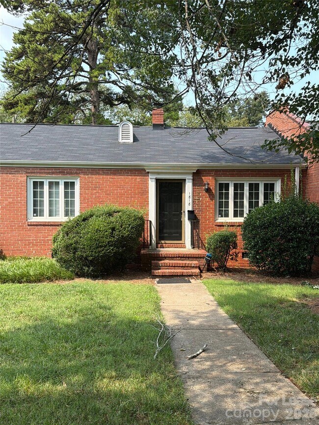 Building Photo - 1818 Jameston Dr