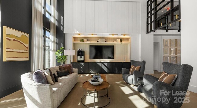 Building Photo - 704 W Tremont Ave