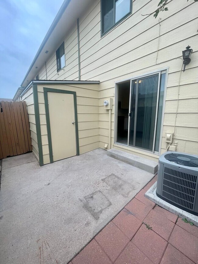 Building Photo - 12 Murray Heights Dr