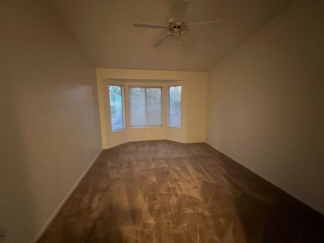 Building Photo - 2306 Spring Water Dr