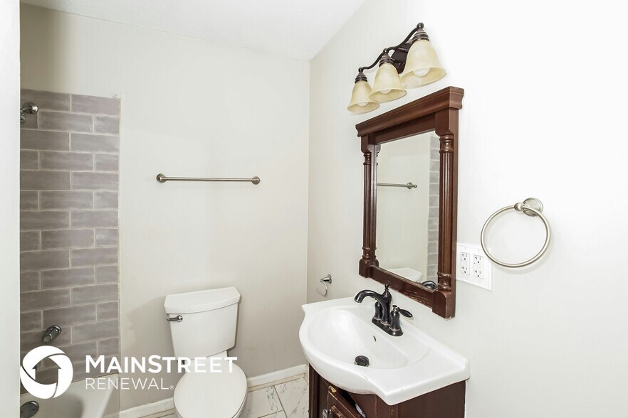 Building Photo - 6113 Clayberry Dr