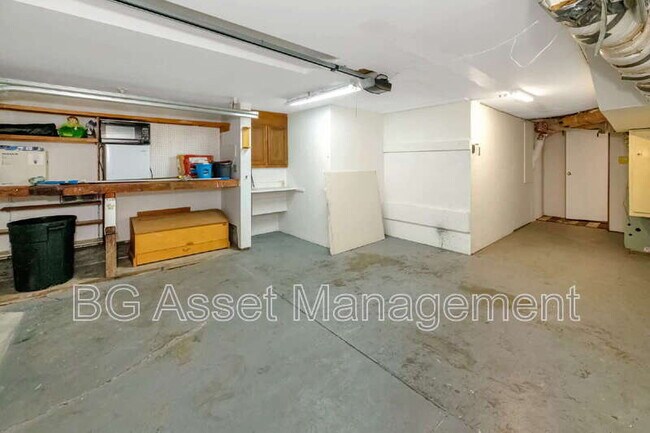 Building Photo - 6606 Aqua Vista Ct