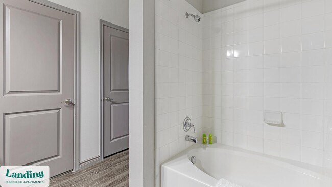 Building Photo - 650 S Main St