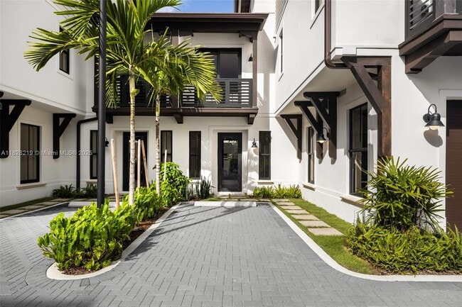 Building Photo - 7510 SW 100th St