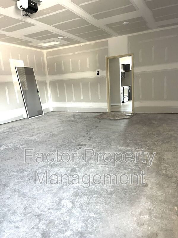 Building Photo - 3130 Scotch Ln