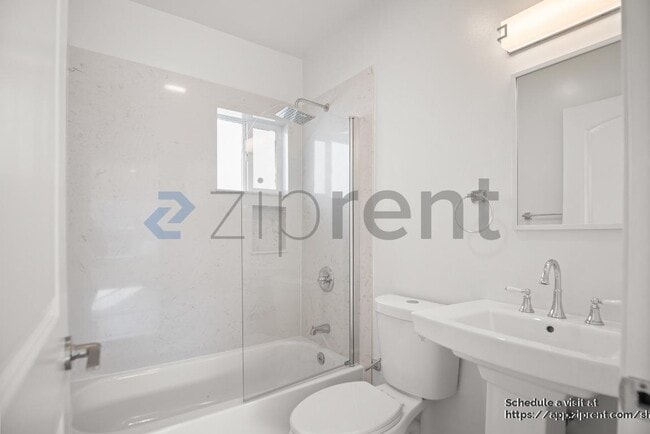 Building Photo - 2906 Adeline St