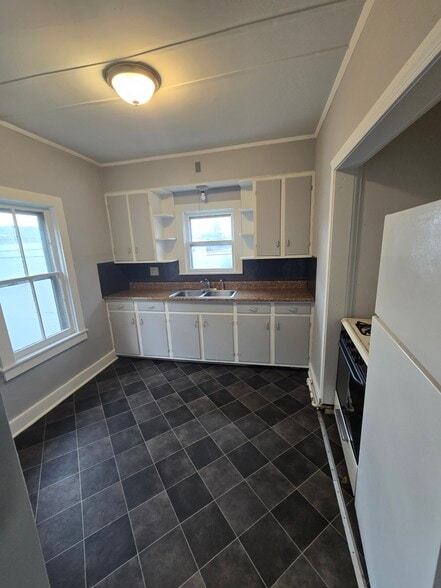 2nd View of Kitchen - 221 Scottwood Ave