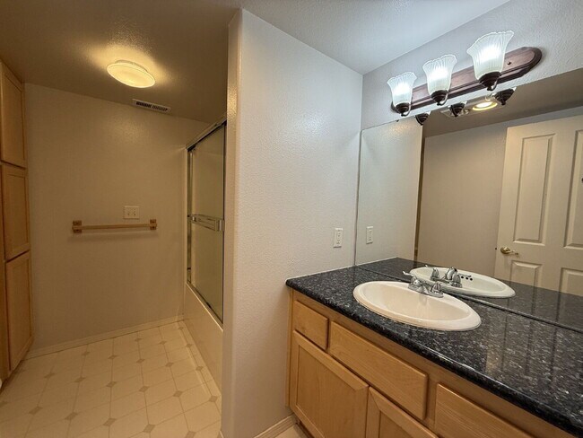 Building Photo - 3834 Brighton Ave