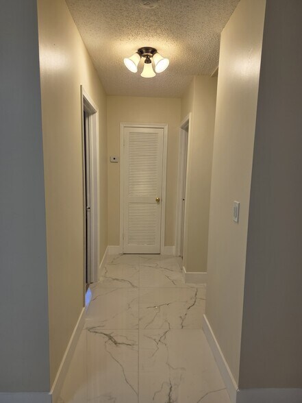 Building Photo - 2526 Taylor St