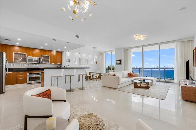 Building Photo - 7901 Hispanola Ave