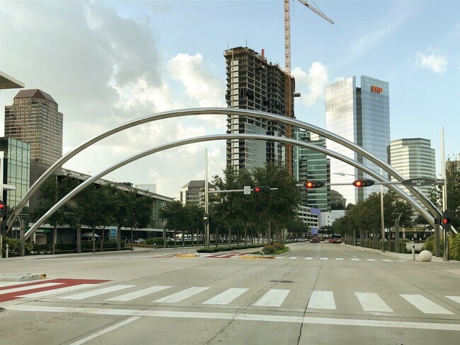 Building Photo - 1901 Post Oak Blvd