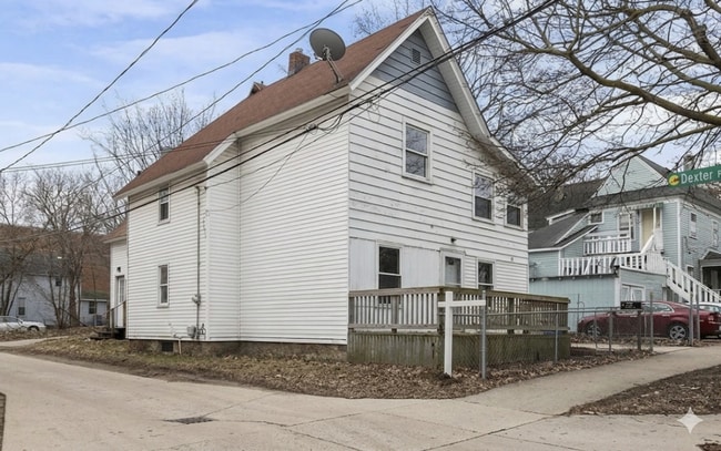 Building Photo - 5BR Home in Belknap Lookout, Walk to Downtown and Medical Mile