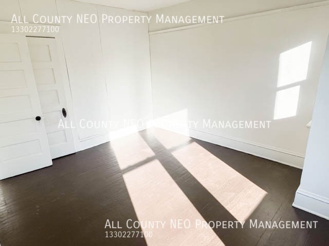 Building Photo - 3294 W 98th St