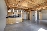 Building Photo - 127 5th St NE