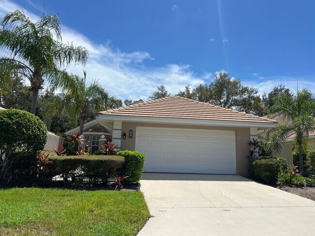 Primary Photo - Fabulous Newly available Seasonal Rental i...