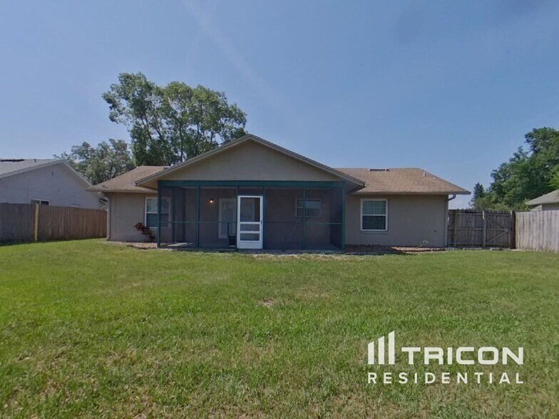 Building Photo - 854 N Jerico Dr