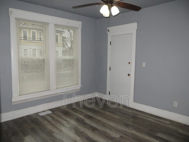 Building Photo - 191 Hampshire St