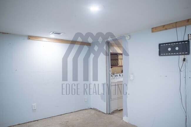 Building Photo - 2684 Bellinger Hill Rd