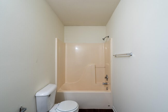 Building Photo - 3517 Prescott Dr