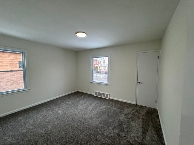 Building Photo - 18702 Arrowhead Ave