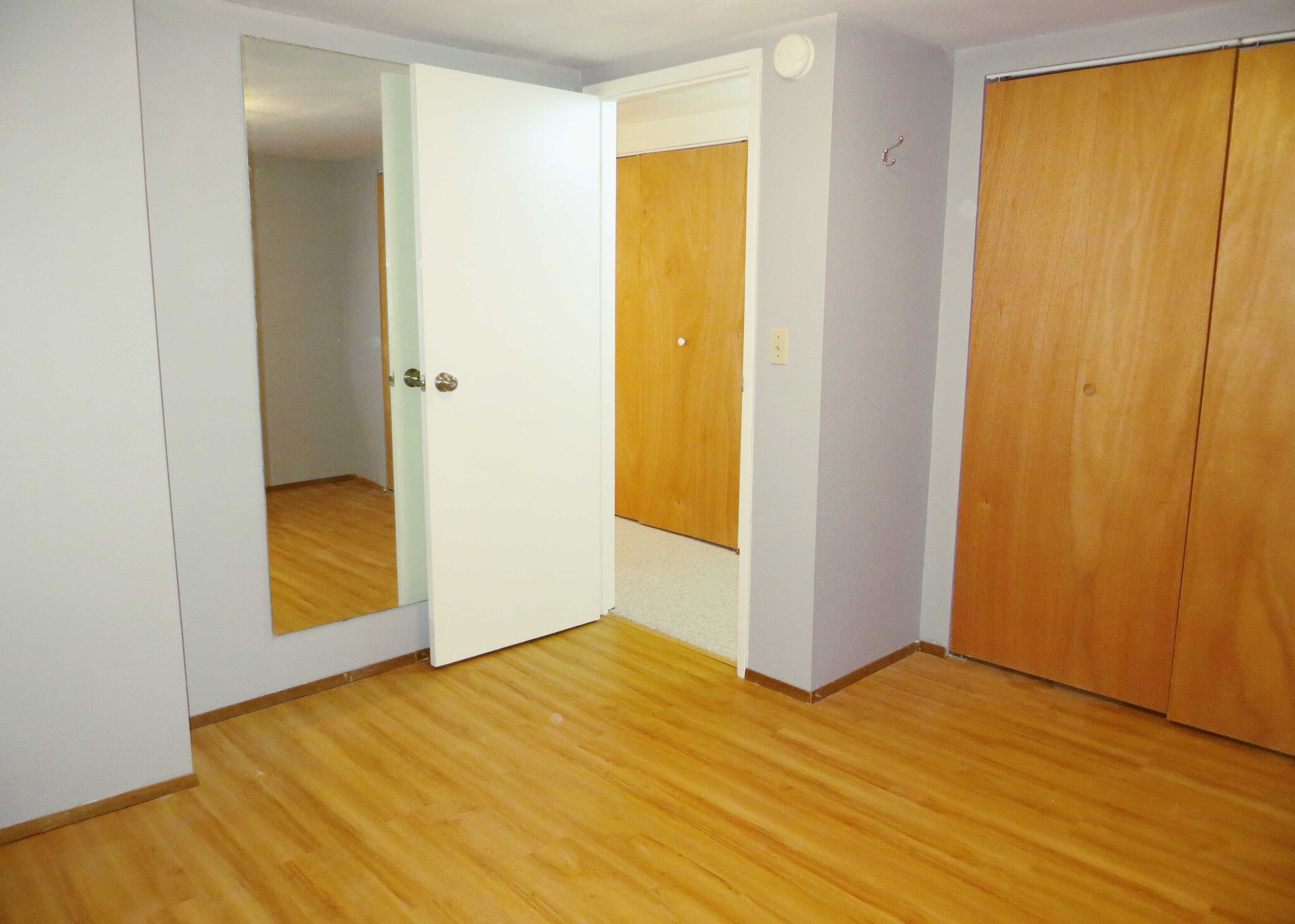 Building Photo - 2111 17th Ave S