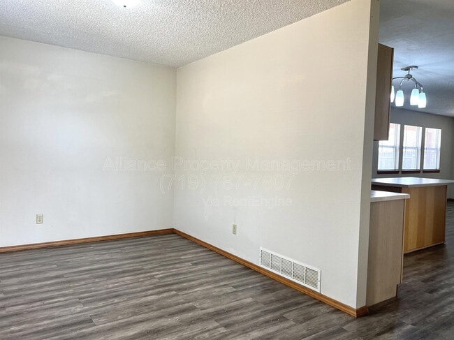Building Photo - 6436 Peak Vista Cir