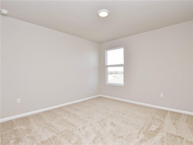 Building Photo - 401 Rainmaker Ln